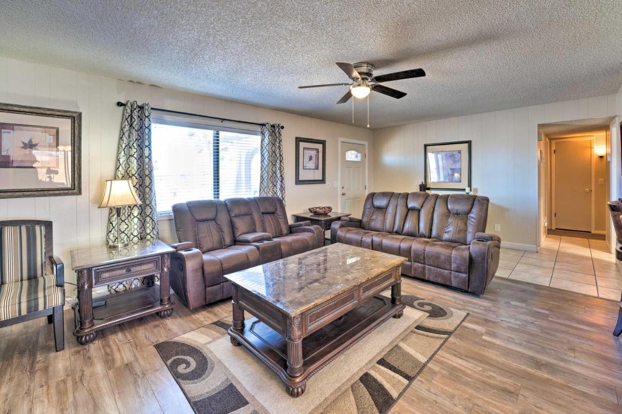 Lake Havasu Home With Pool - 2 Miles To Waterfront! Lake Havasu City Exterior photo