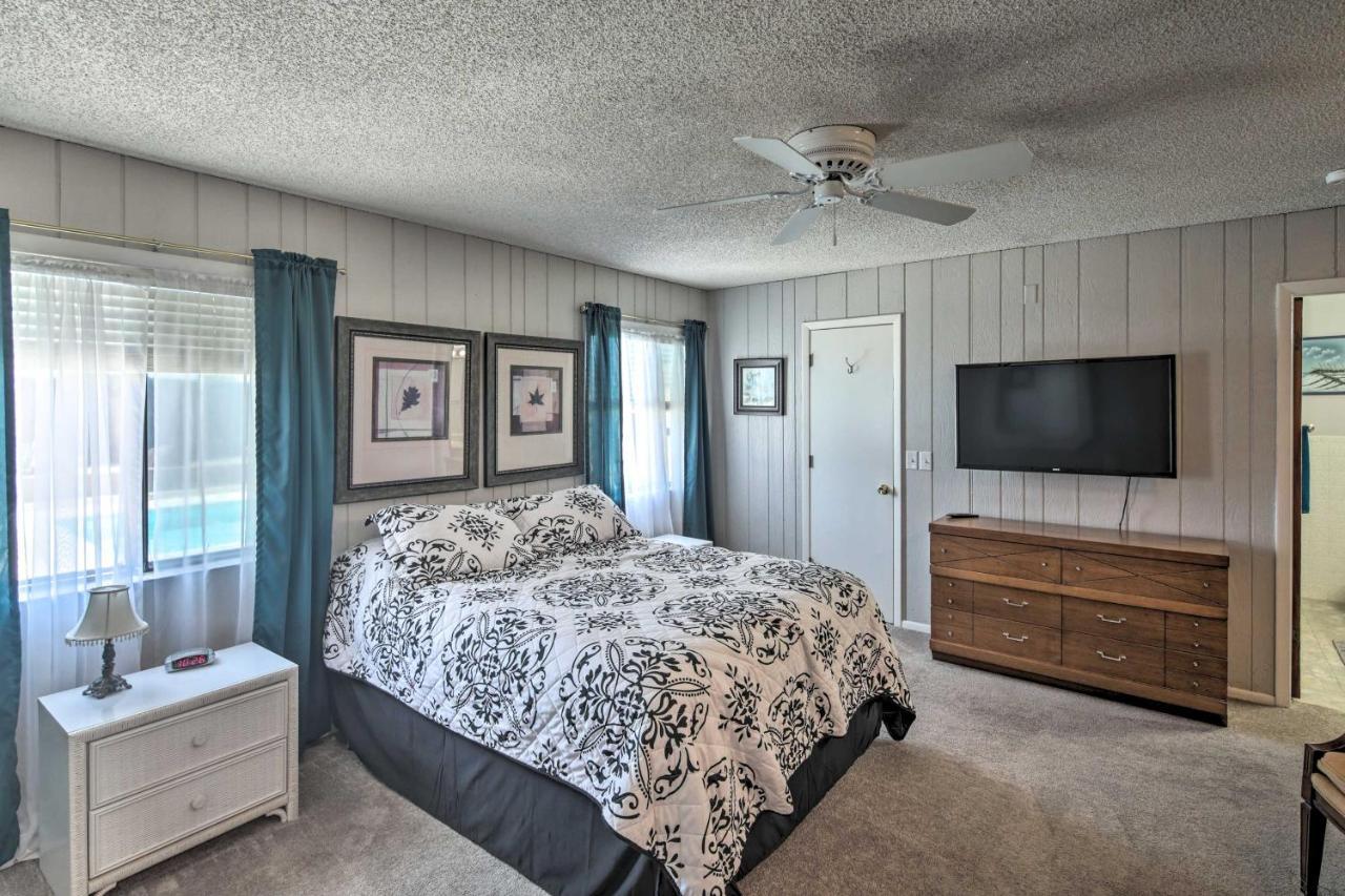Lake Havasu Home With Pool - 2 Miles To Waterfront! Lake Havasu City Exterior photo